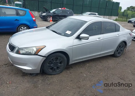 2008 Honda Accord 2.4 Lx-P z USA, uszkodzony, nr VIN 1HGCP26438A104259